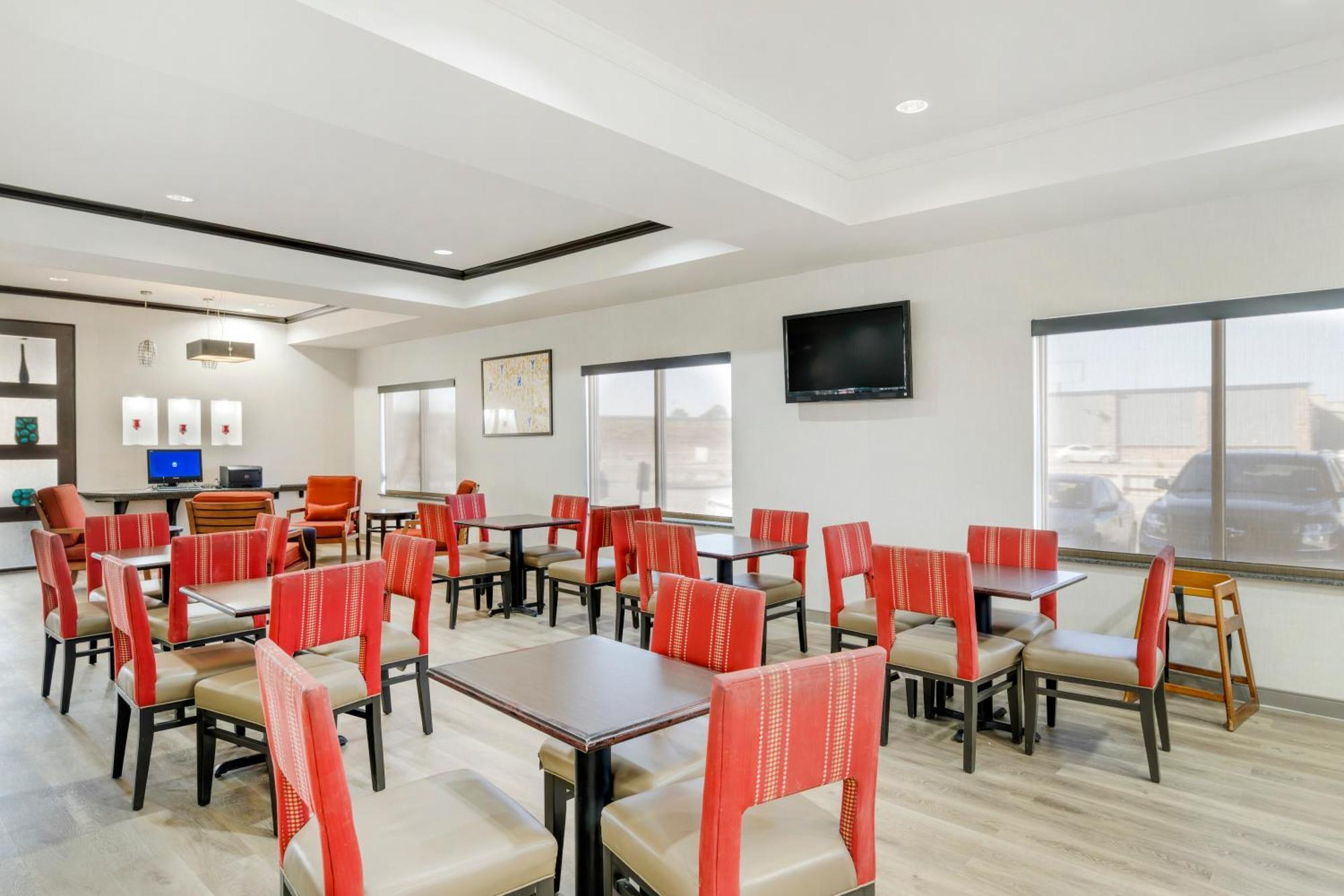 Comfort Hotel 3*